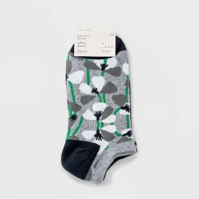 Women's Floral 3pk Low Cut Socks - A New Day™ Gray/Navy/White 4-10 3 Women's Floral 3pk Low Cut Socks - A New Day™ Gray/Navy/White 4-10