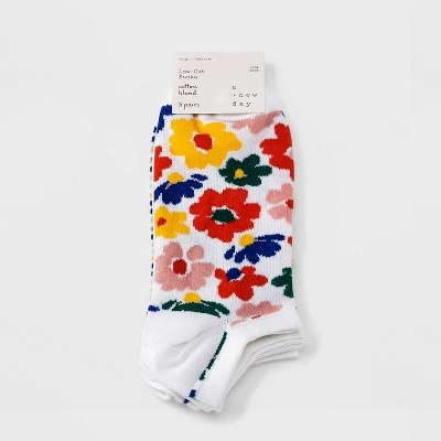 Women's Floral 3pk Low Cut Socks - A New Day™ White 4-10 3 Women's Floral 3pk Low Cut Socks - A New Day™ White 4-10